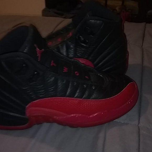 Shoes - Picture 2 of 3